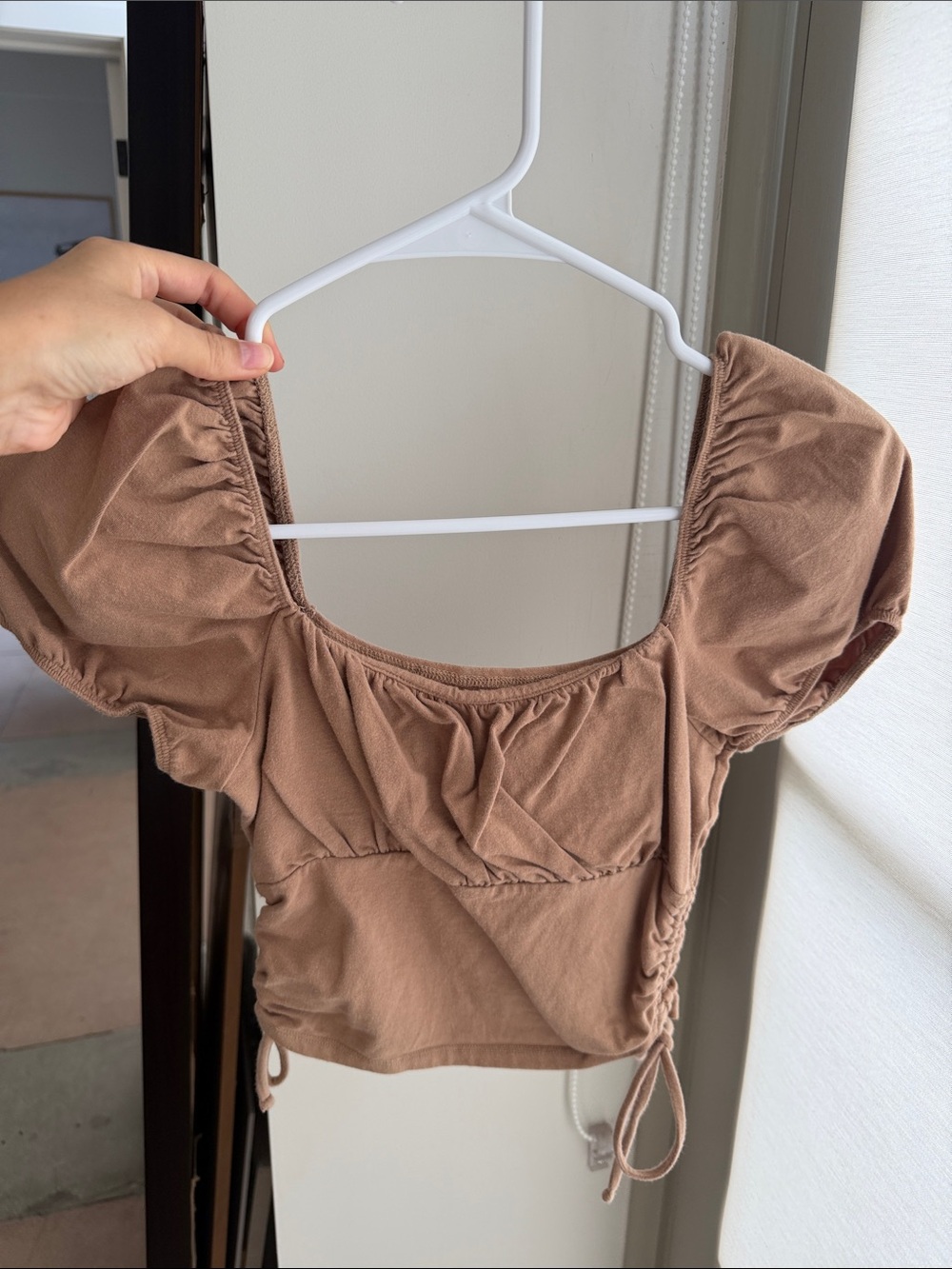Hollister Brown Puff Sleeve Ruched Crop Top